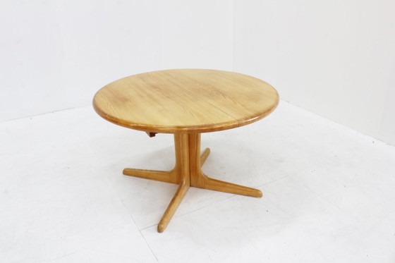 Vintage Danish round extendable dining table solid wood 60s (photo 5 of 7)