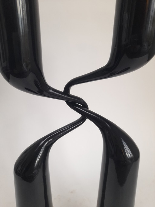 Een paar Tango-kandelaars van Mikaela Dörfel voor Menu