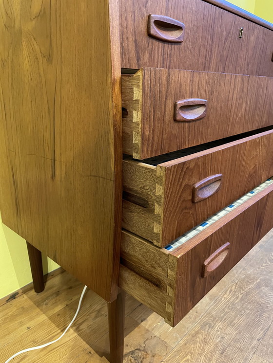 Image 1 of Kaptafel / ladekast vintage uit Denemarken teak fijner