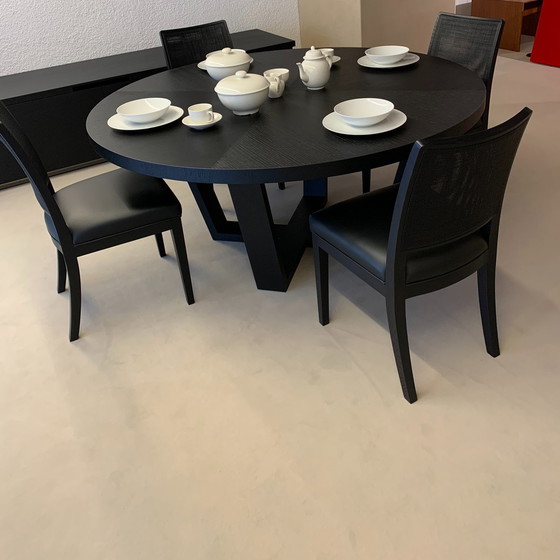 Image 1 of Maxalto Xilos eettafel - Ø160 met eetkamerstoel (set van 4)