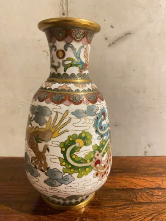 Image 1 of Vaso cinese cloisonné (smalto su ottone), XX secolo.