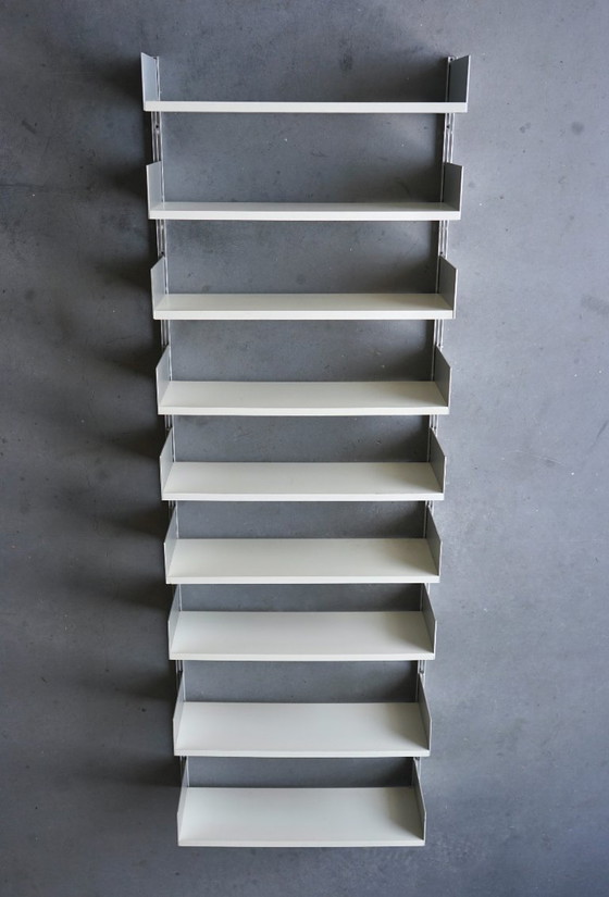 Image 1 of Estantería de pared modelo 606 de Dieter Rams para Vitsoe. Década de 1960.