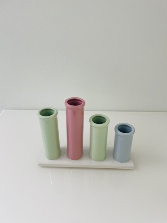 Image 1 of Keramieken buisvaas met pasteltinten – speels en stijlvol design