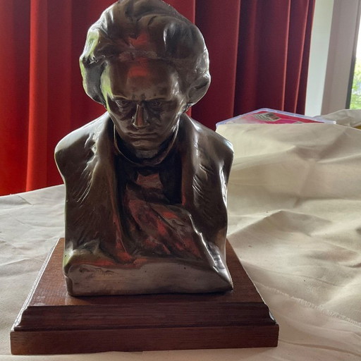 Solid bronze statue. Beethoven