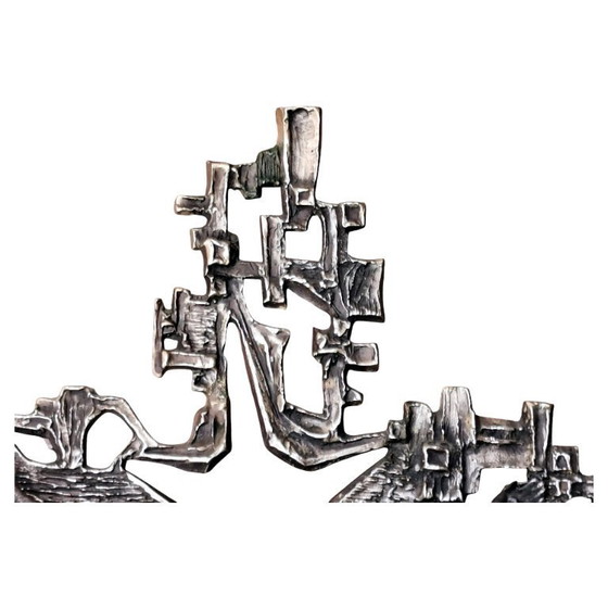 Image 1 of Brutalistisch, groot kruisbeeld van Jezus, vintage bronzen metaalwerk uit de jaren '60.