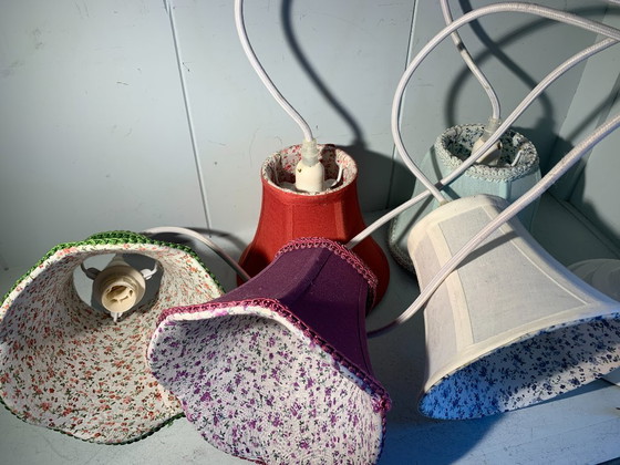 Image 1 of Suspension au design vintage exceptionnel - 5 abat-jour - Culot E14
