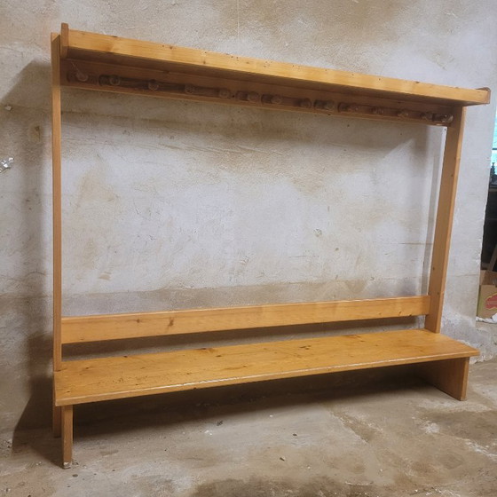 Image 1 of Große Schulgarderobenbank Design