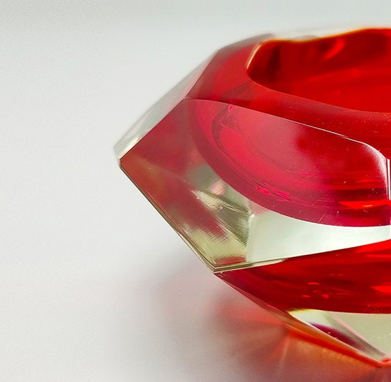 Image 1 of Erstaunlicher roter Aschenbecher oder Vide Poche aus den 1960er Jahren von Flavio Poli für Seguso