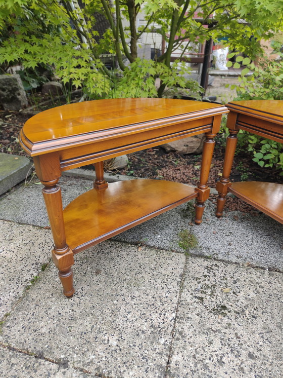 Image 1 of Halbmond-Couchtisch aus Kirsche