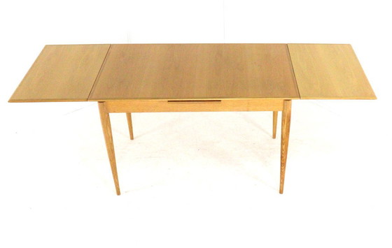 Image 1 of Table de salle à manger rectangulaire extensible « Embsen » vintage