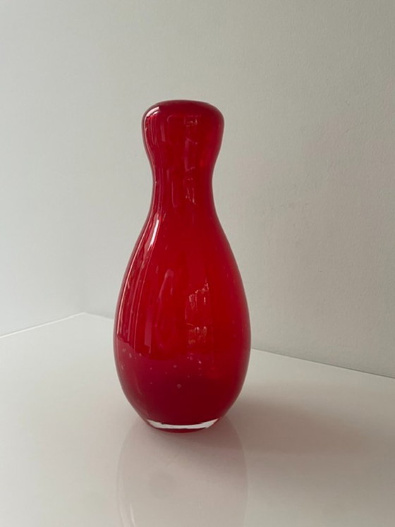 Image 1 of Mouth-blown designer vase of red glass