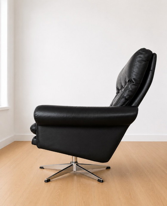Fauteuil pivotant vintage danois en cuir noir, milieu du siècle, années 1970 – Leather (photo 10 of 13)