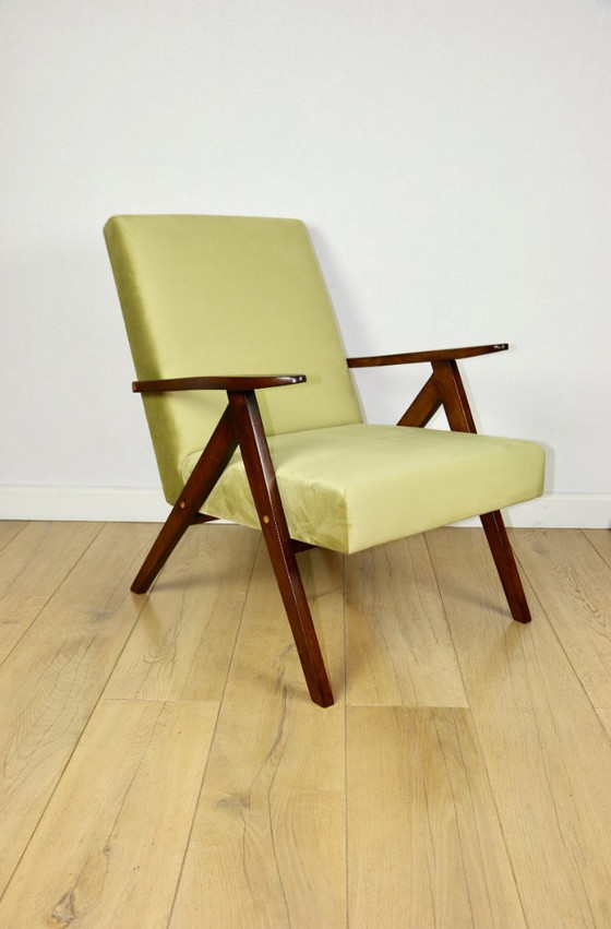 Image 1 of B-310 VAR armchair green olive velvet - light