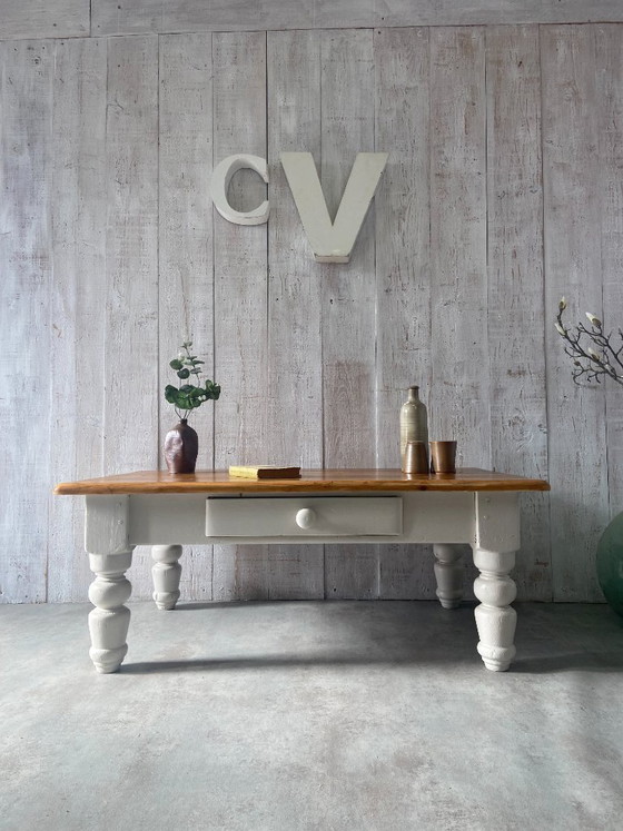 Image 1 of Tavolino da caffè in stile rustico