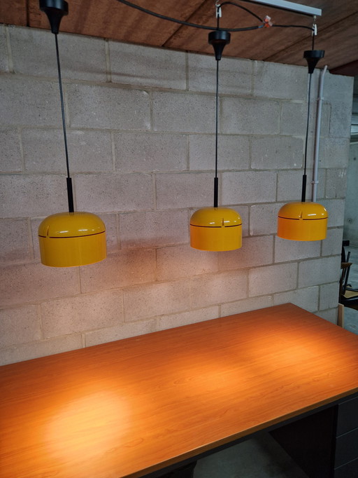 Lampada a sospensione arancione Staff Arnold Berges