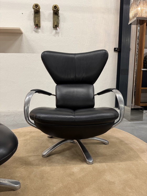 Image 1 of Poltrona girevole Leolux Formi Phase 2 con poggiapiedi in pelle nera