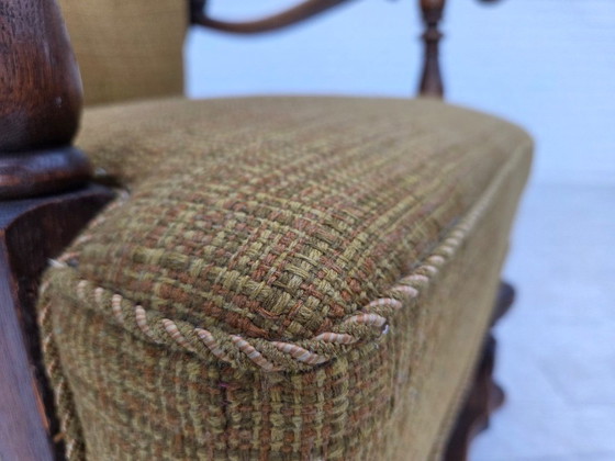 Image 1 of Deense fauteuil uit de jaren 60, originele groene meubelwol, gesneden eikenhout