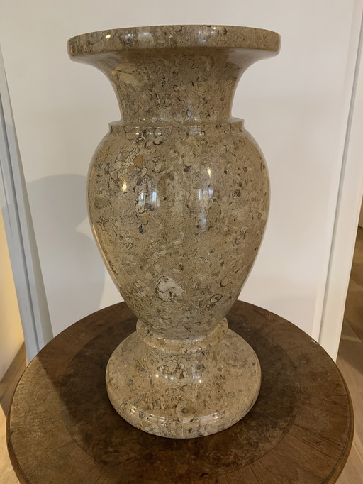 Vase en marbre