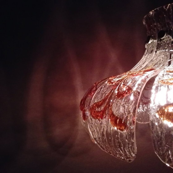 Image 1 of Carlo Nason Murano handgeblazen kunstglas bloemvormige vier-lichts XL kroonluchter, Italië 1970.