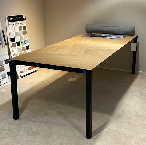 Mobitec Float dining table - 240x100