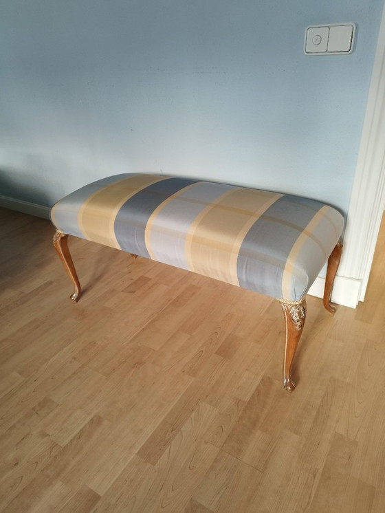 Image 1 of Banquette des années 1950 recouverte de tissu avec des détails