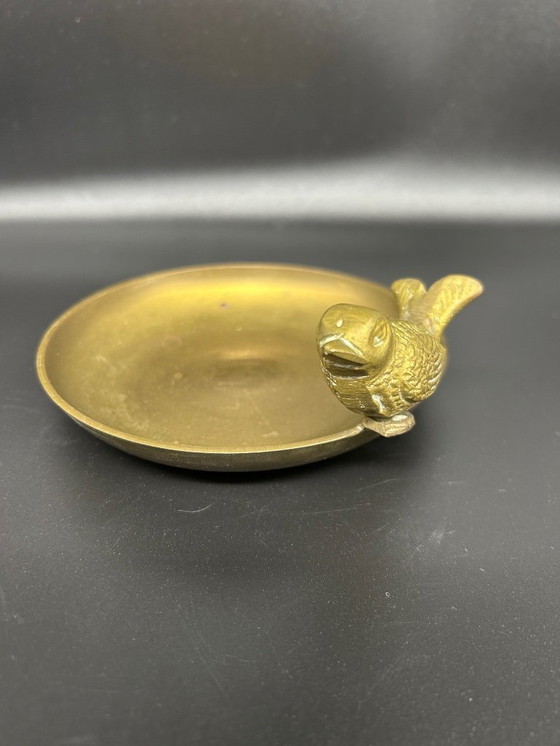 Image 1 of vide poche en laiton oiseau 