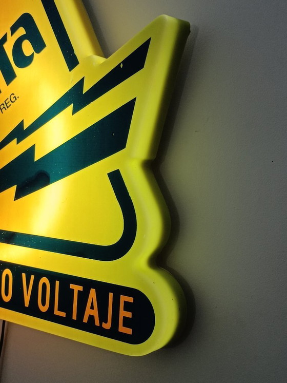 Image 1 of Originales beleuchtetes Fanta-Schild, registriert unter der Nummer 1999