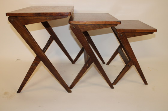 Image 1 of Vintage bijzettafeltjes ‘nesting tables’ mid century 