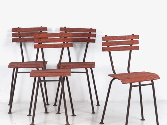 Set of antique red garden chairs (c.1920). Set of 4 pieces – Wood, Metal, Vintage (photo 2 of 15)