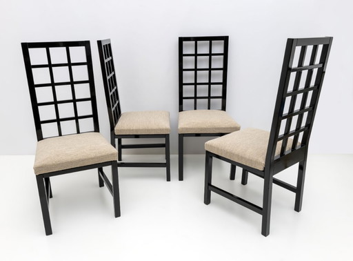 Vier Mackintosh-stijlen zwart gelakte stoelen met hoge rug, 1979