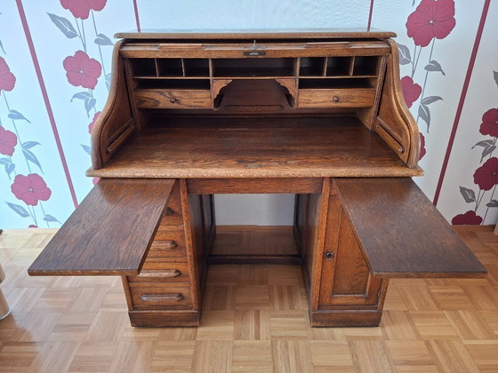 Image 1 of Scrivania antica in rovere con piano a rullo – completamente funzionale con chiave