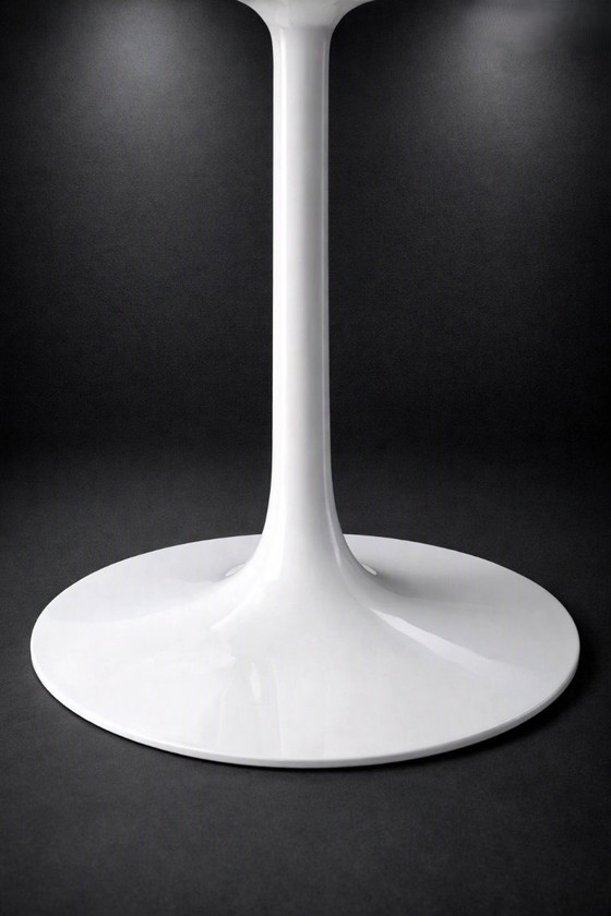 Dining Table (Ø 130 cm) After a Design by Eero Saarinen / Arabescato Corchia Oro Marble (photo 4 of 12)