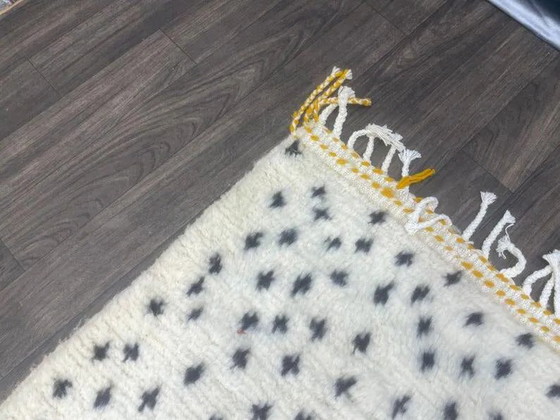 Handmade Berber rug 250cm x 150cm – Rugs & carpets, Wool, Modern (photo 5 of 10)