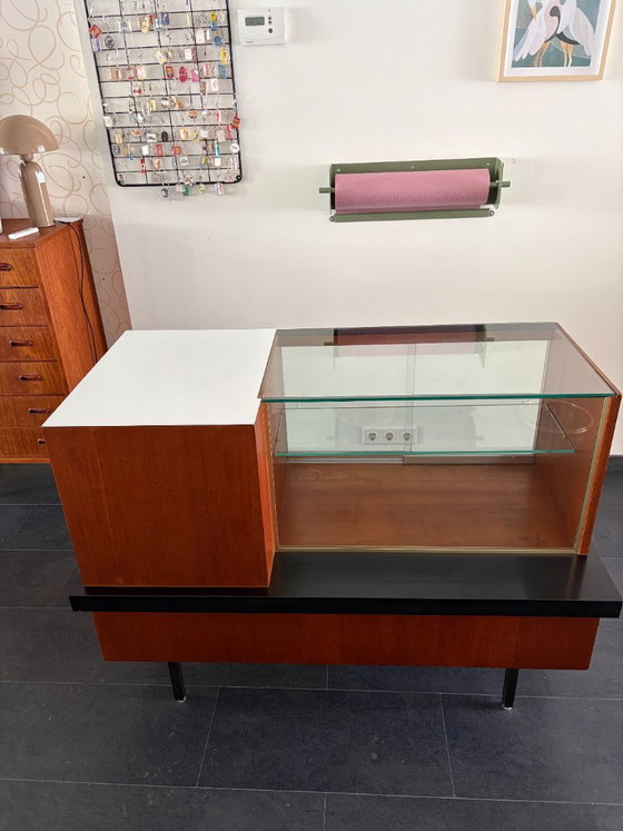 Comptoir Vintage avec Vitrine et Tiroir – Glass, Wood (photo 3 of 10)
