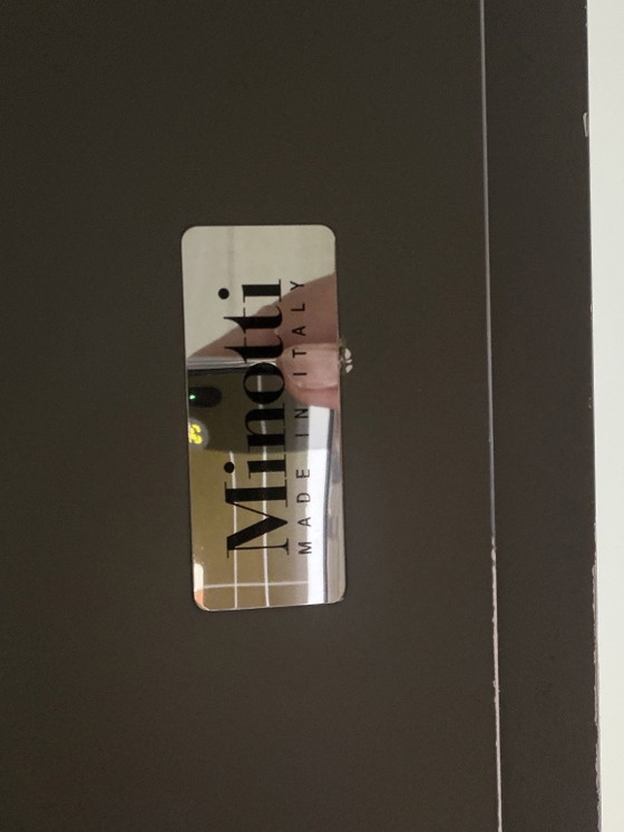 Image 1 of Escritorio Minotti Close original