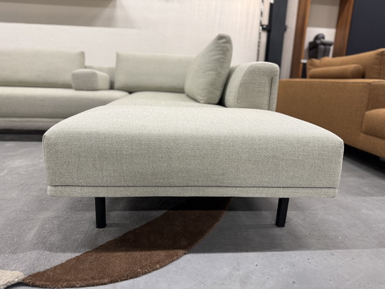 Image 1 of Sofá esquinero Eyye Dura Lounge con puf de tela Milton Spirit