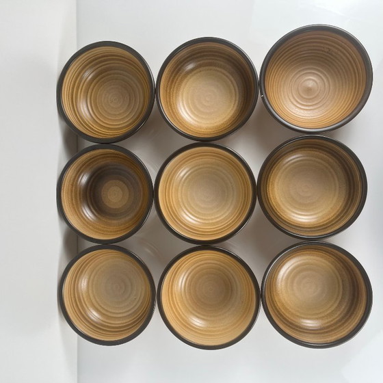 Image 1 of Set aus 9 Salins-Steingutschalen, Brauntöne