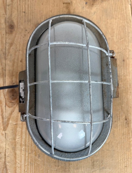 Image 1 of Applique industriale in ghisa grigia di Elektrosvit, anni '60