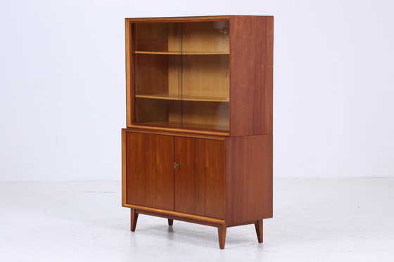 Image 1 of Vetrina d'epoca anni '60 | Armadio di metà secolo, retro in legno #07-67