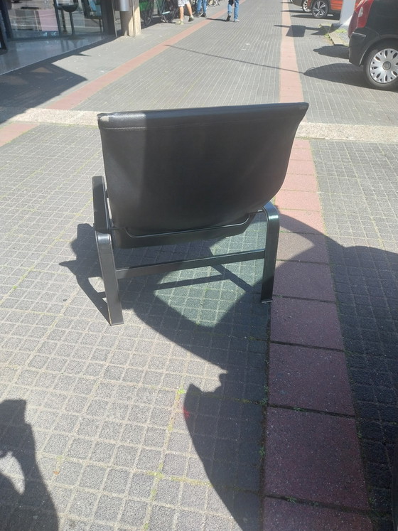 Image 1 of 1 fauteuil en cuir de J. Toussaint & P. ​​Angelina pour Matteo Grassi, années 1980