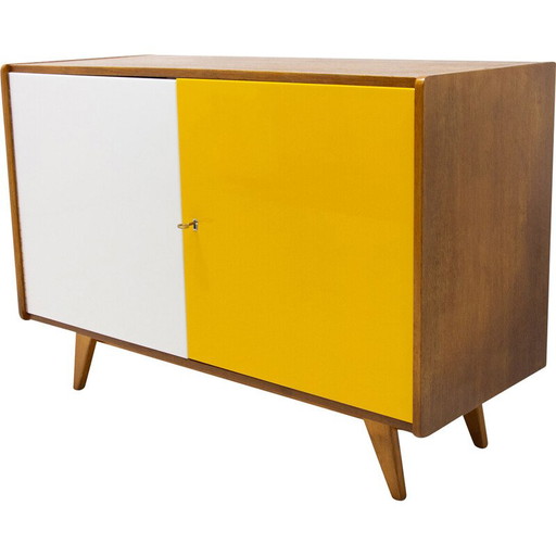Mid Century Anrichte aus Buchenholz U-450 von Jiří Jiroutek, Tschechoslowakei 1960er Jahre