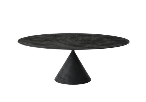 Table Clay par Desalto – design Marc Krusin – céramique pierre de lave