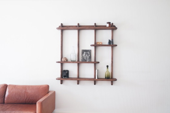 Image 1 of Elegante scaffale da parete in rovere massiccio