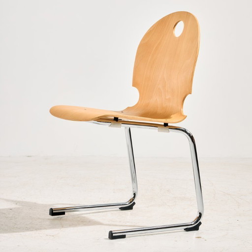 Sedia impilabile in faggio MK11540