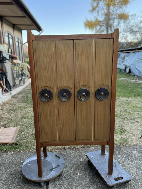Mid-Century Modern Bar Cabinet by Sandor Bedecs, 1975 – Liquor cabinets, Mid Century Modern (photo 9 of 9)