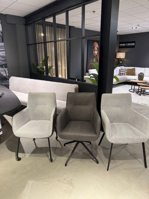 Set of 3 Dutchz 1802 and with Dutchz 1803 Eet – House Of Dutchz, eetkamerstoelen, Textile, Lambskin
