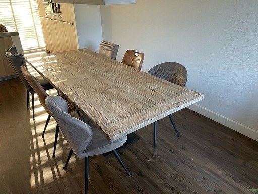 Industrieel eikenhouten eettafel 240x100 met stalen poot