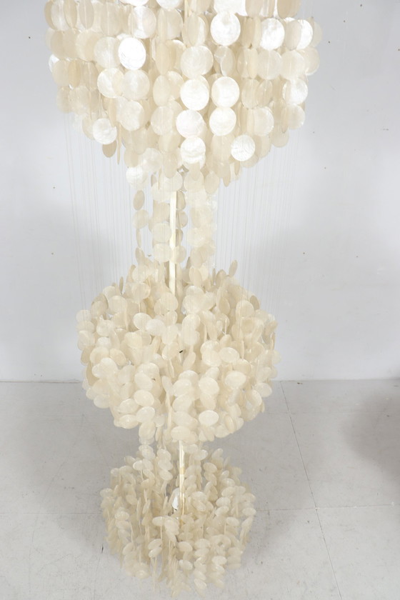 Image 1 of Shell lamp/pearl ceiling lamp of the 80s in the style of Verner Panton