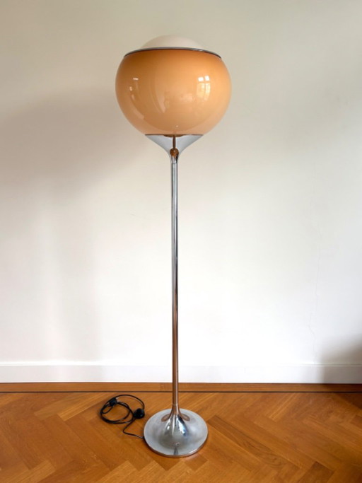 Lampadaire 'Flash' 'Bud Grande' Space Age Harvey Guzzini des années 70