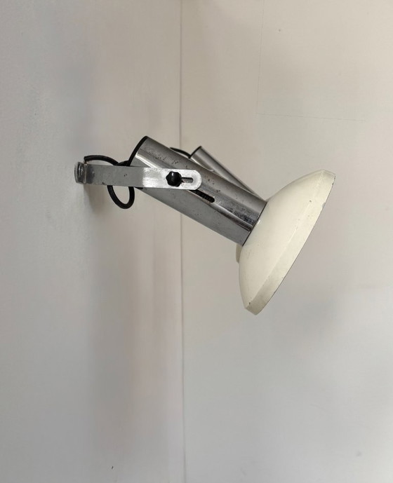 Image 1 of Coppia di applique vintage orientabili, metallo cromato e laccato bianco, Francia anni '70